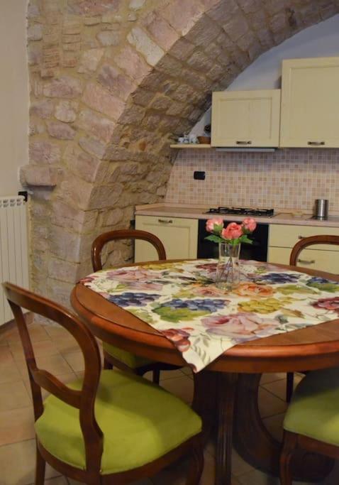 La Chiocciola Assisi Apartment ภายนอก รูปภาพ